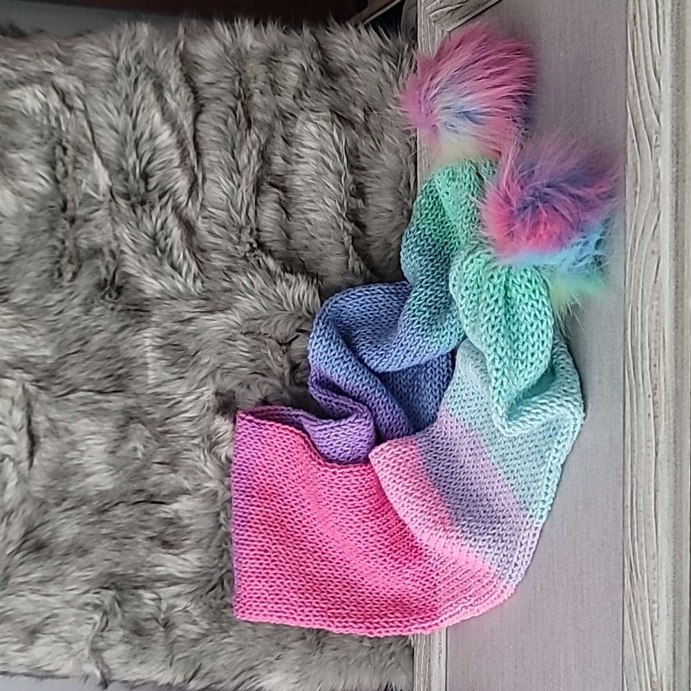 Handmade Girls Winter Scarf - Picture 4 of 4